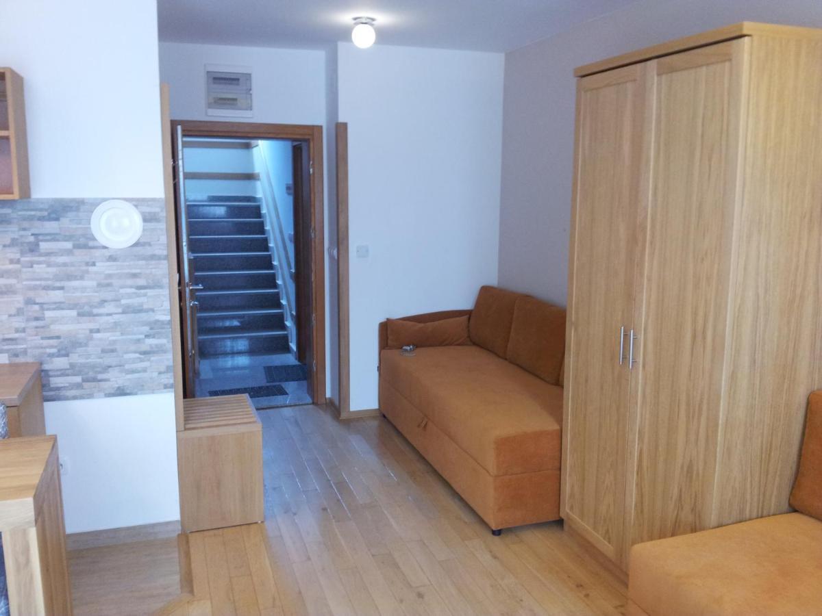 Apartments Rapid Τζαχορίνα Εξωτερικό φωτογραφία