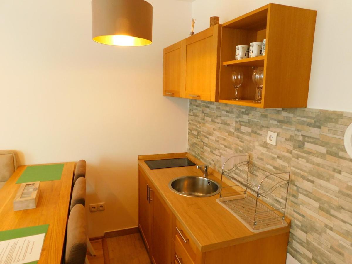 Apartments Rapid Τζαχορίνα Εξωτερικό φωτογραφία