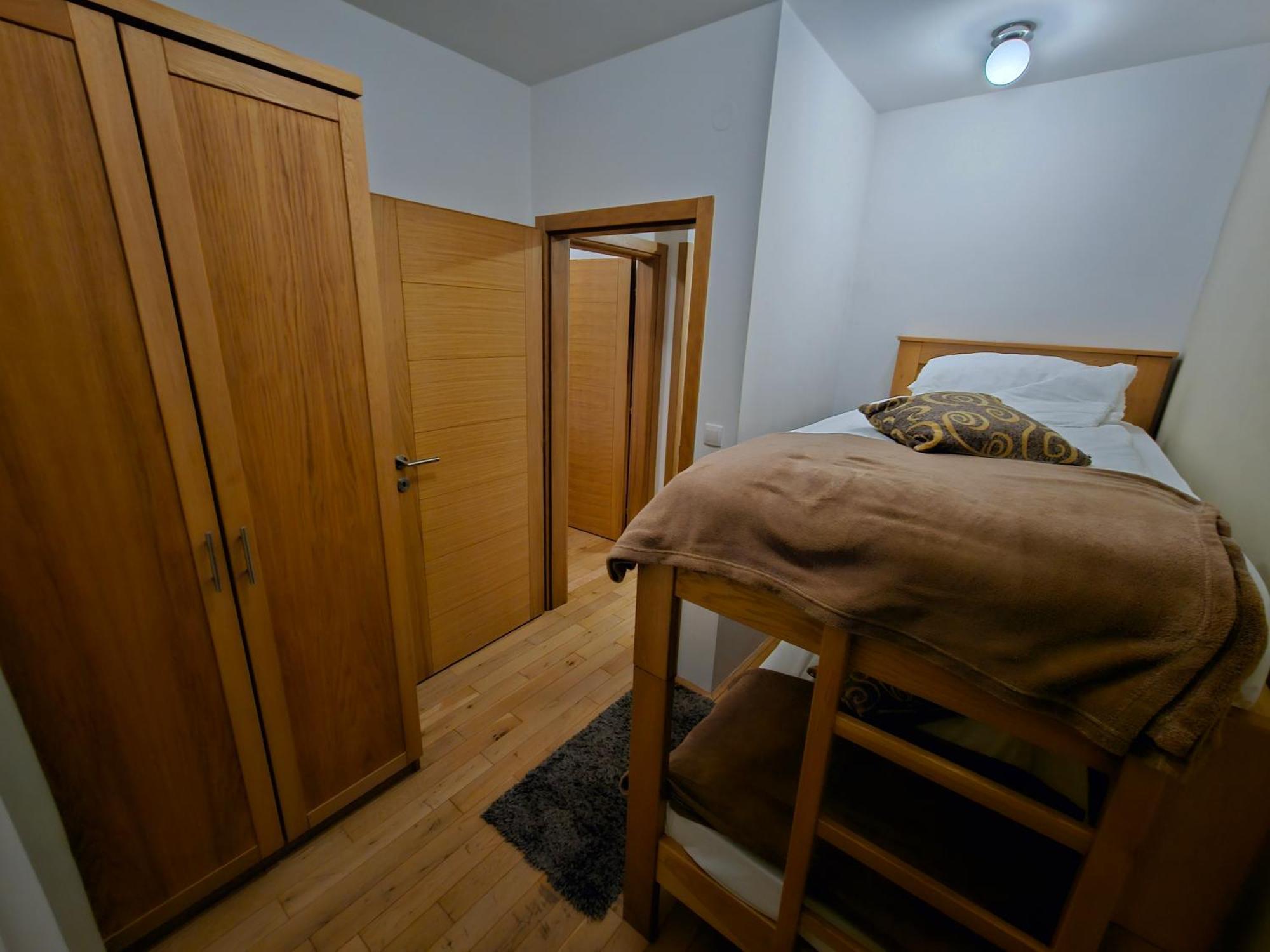 Apartments Rapid Τζαχορίνα Εξωτερικό φωτογραφία
