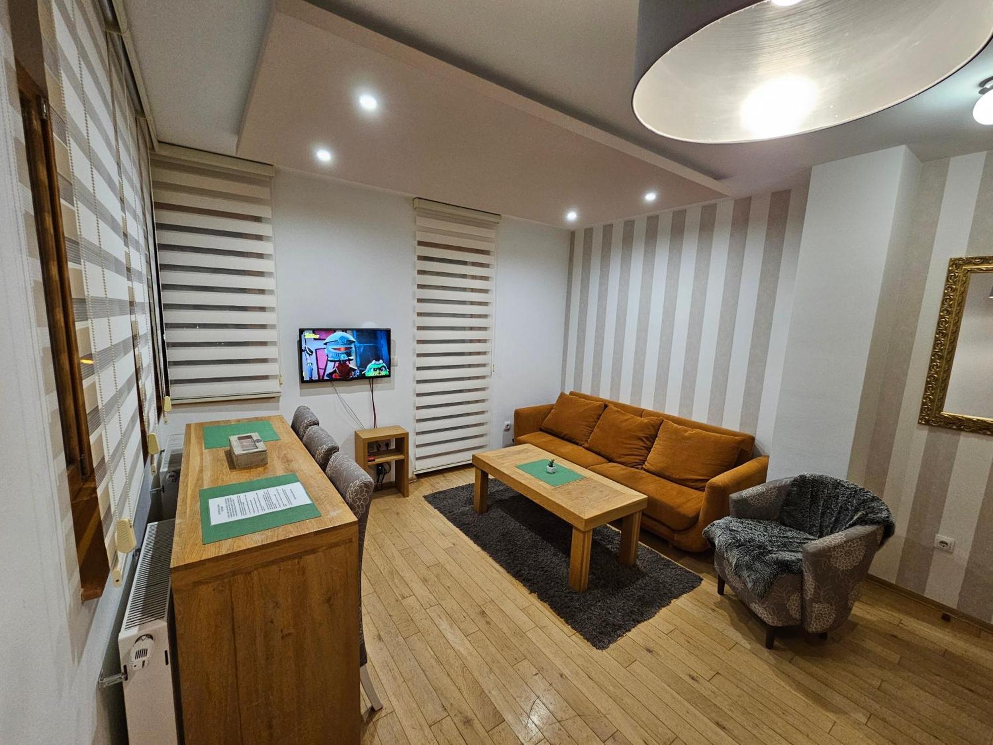 Apartments Rapid Τζαχορίνα Εξωτερικό φωτογραφία