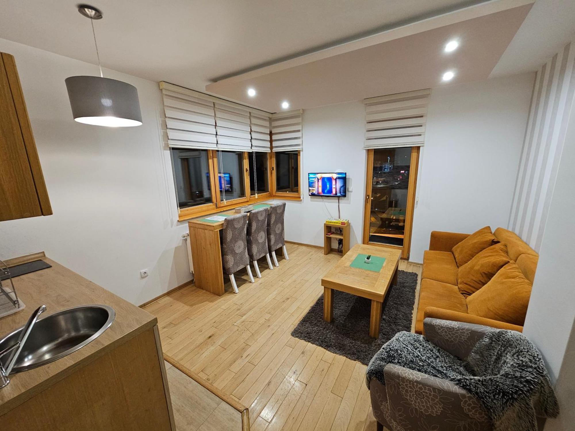 Apartments Rapid Τζαχορίνα Εξωτερικό φωτογραφία