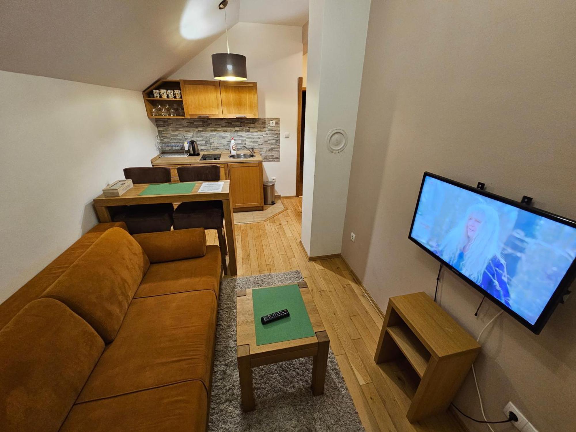 Apartments Rapid Τζαχορίνα Εξωτερικό φωτογραφία