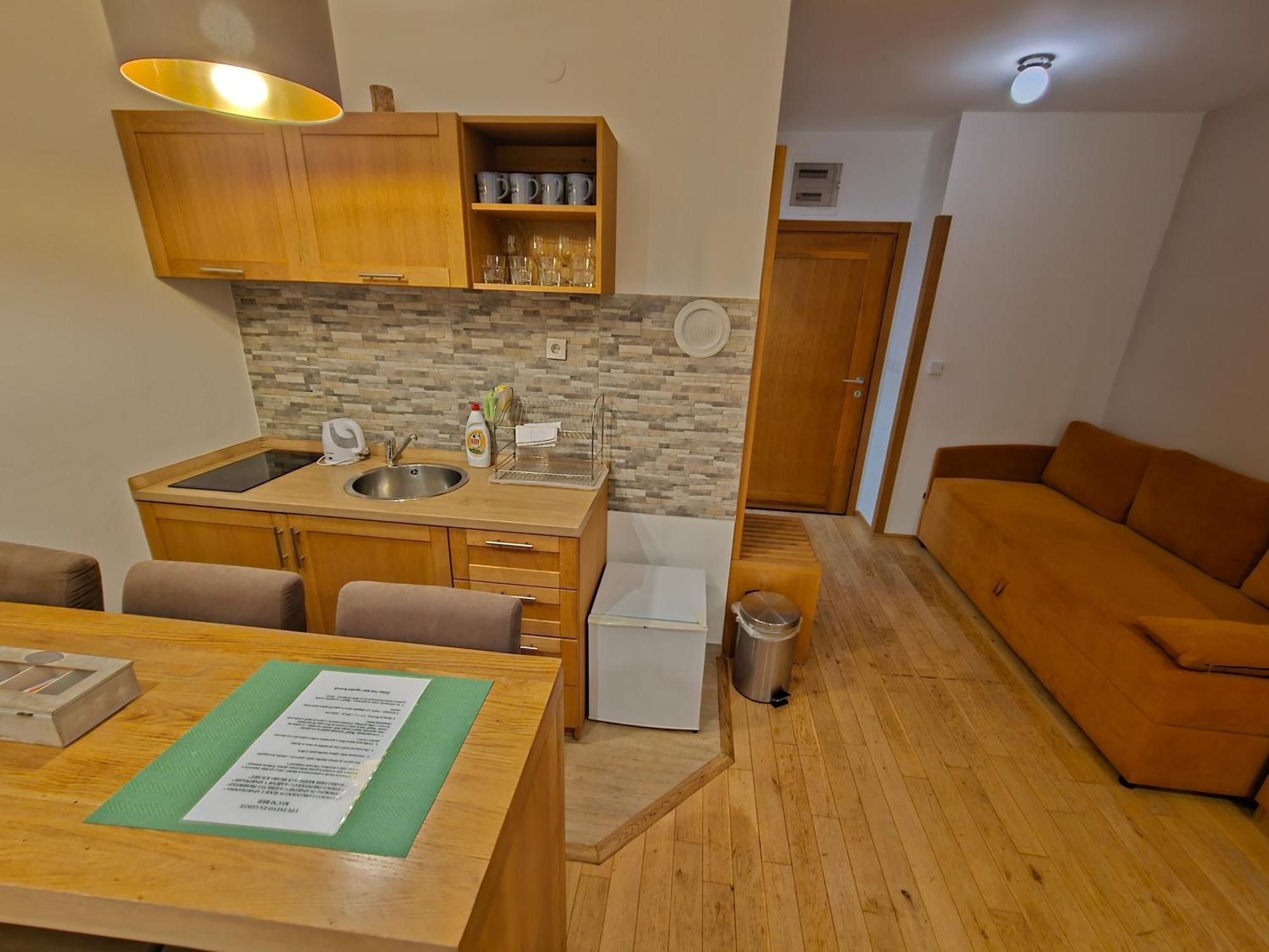 Apartments Rapid Τζαχορίνα Εξωτερικό φωτογραφία