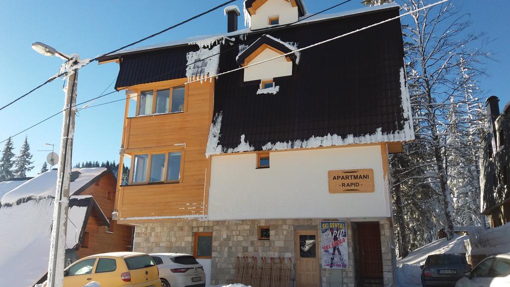 Apartments Rapid Τζαχορίνα Εξωτερικό φωτογραφία