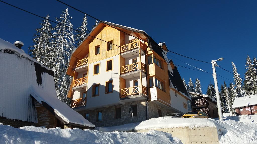 Apartments Rapid Τζαχορίνα Εξωτερικό φωτογραφία
